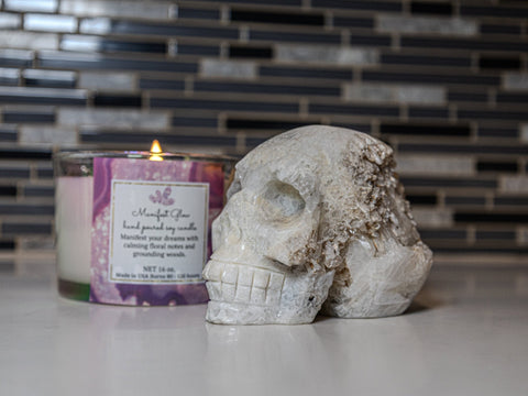 Clear Quartz Crystal Skull – Healing Stone for Clarity, Energy Amplification & Spiritual Insight - SYN - ergy