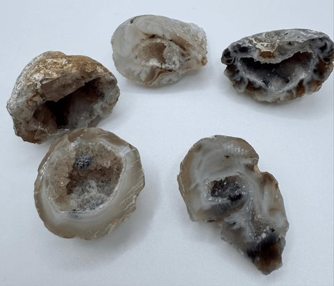Natural Agate Geode Home Decor| Unique Gift for Crystal Lovers - SYN-ergy