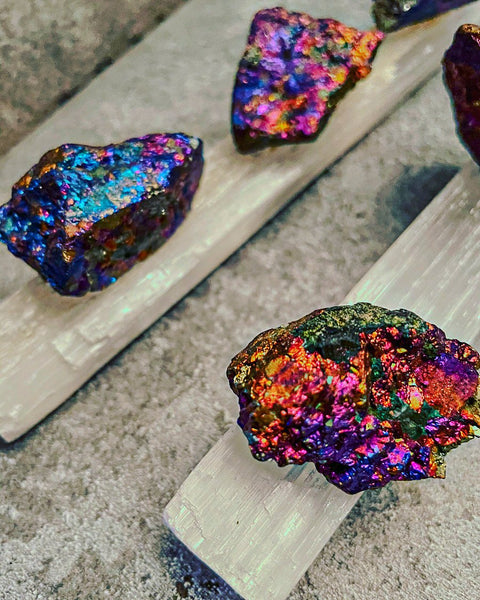 Raw Peacock Ore – Natural Crystal for Transformation, Joy & Energy Healing - SYN - ergy