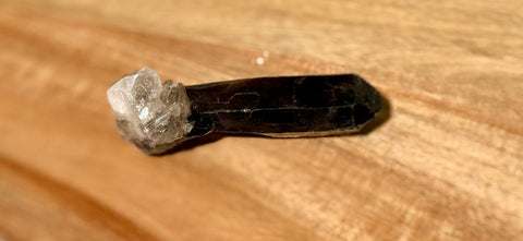Smoky Quartz – Grounding, Protection & Energy Healing - SYN - ergy