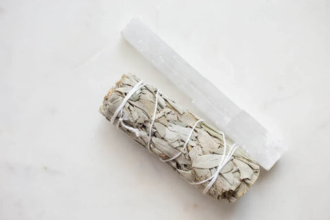 Transformative Selenite Crystals for Spiritual Cleansing - SYN-ergy