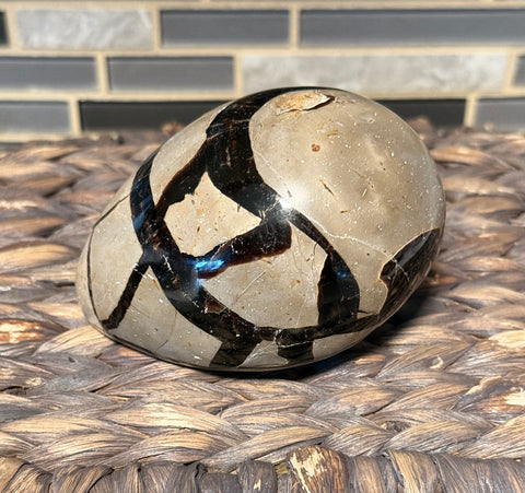 Druzy Septarian Dragon Egg – Grounding, Protective Crystal for Meditation & Chakra Healing - SYN-ergy