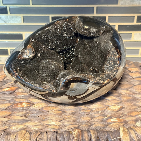 Druzy Septarian Dragon Egg – Grounding, Protective Crystal for Meditation & Chakra Healing - SYN-ergy