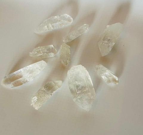 Clear Quartz Crystal Point | Energy Amplifier | Crown Chakra Stone | Raw Polished Quartz Wand | Reiki & Meditation Tool - SYN - ergy