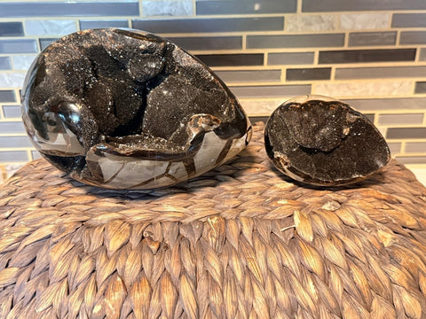 Druzy Septarian Dragon Egg – Grounding, Protective Crystal for Meditation & Chakra Healing - SYN-ergy