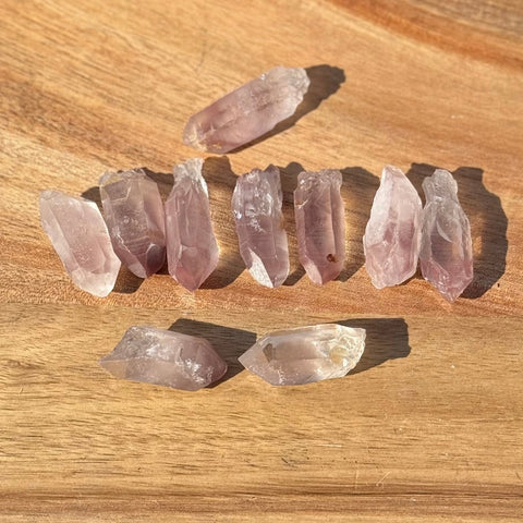 Lithium Quartz Crystal Point| Calming Stone for Meditation, Reiki, Chakra Healing, Stress Relief, Pocket Crystal - SYN - ergy