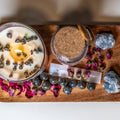 Manifest Glow Soy Crystal Candle – Natural Wax with Healing Crystals for Abundance & Positive Energy - SYN - ergy