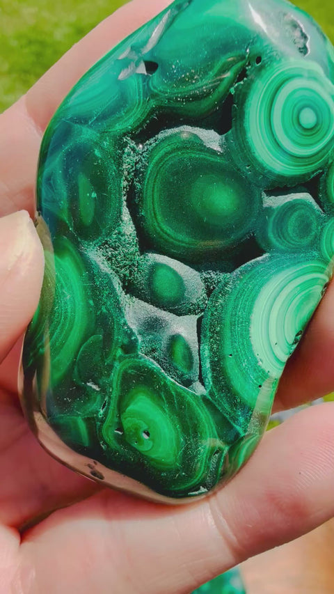 Video of druzy polished malachite 