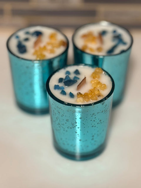 Sacred Resin Candle | Frankincense, Myrrh & Sandalwood | Hand - Poured Coconut Soy Candle (4 oz) - SYN - ergy