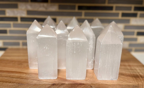 Selenite Obelisk Tower – Energy Cleanser & Healing Crystal - SYN - ergy