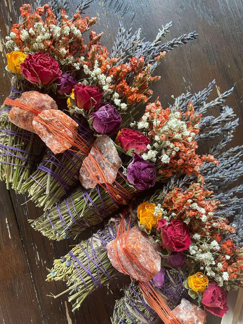 Sunstone Smudge Stick with Cedar & Lavender | Handcrafted Botanical Bundle - SYN - ergy