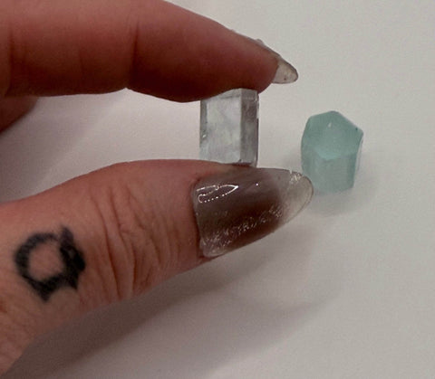 Aquamarine Gemstones - SYN-ergy 