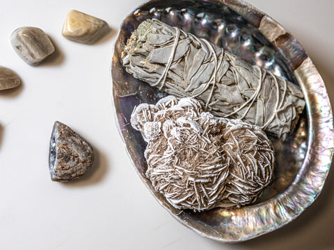 White Sage for Energy Clearing – Sustainable, Sacred, Authentic - SYN - ergy